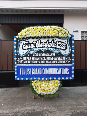 Papan Bunga Duka di Lemo